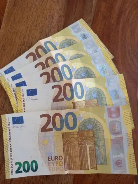 Fake €200 Euro Banknotes